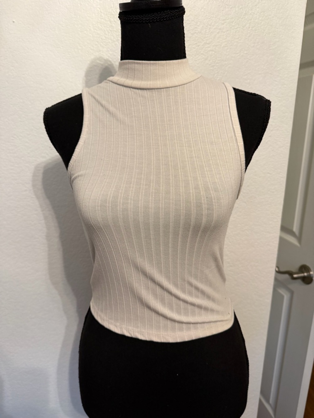 Bozzolo Cream Ribbed Mock Neck Tank